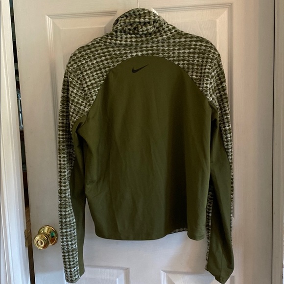 Nike Pro Hyperwarm activewear top - Picture 6 of 6